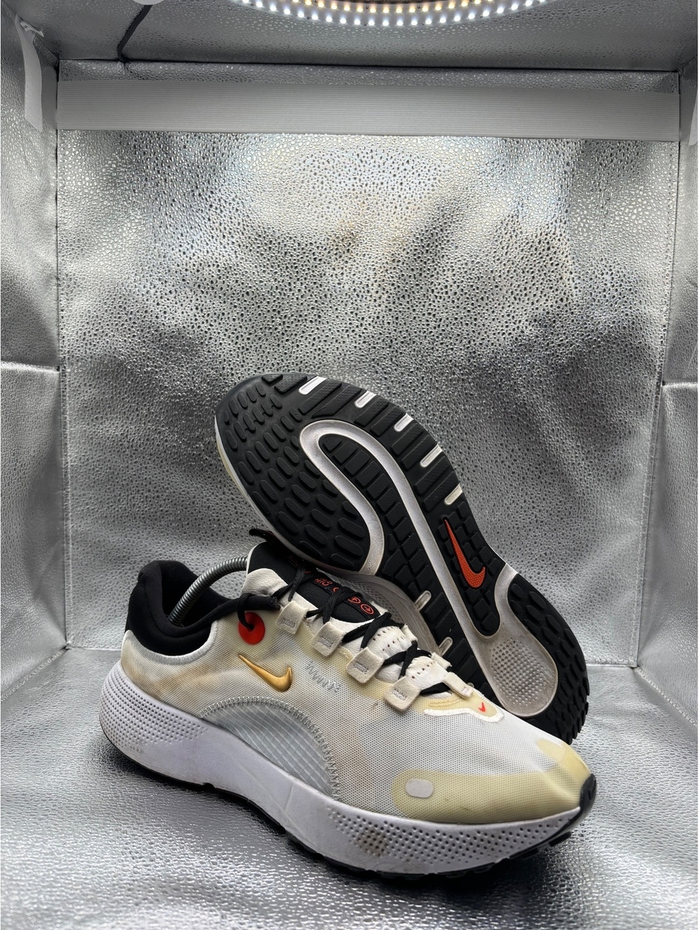 Nike react escape run summits white gold
